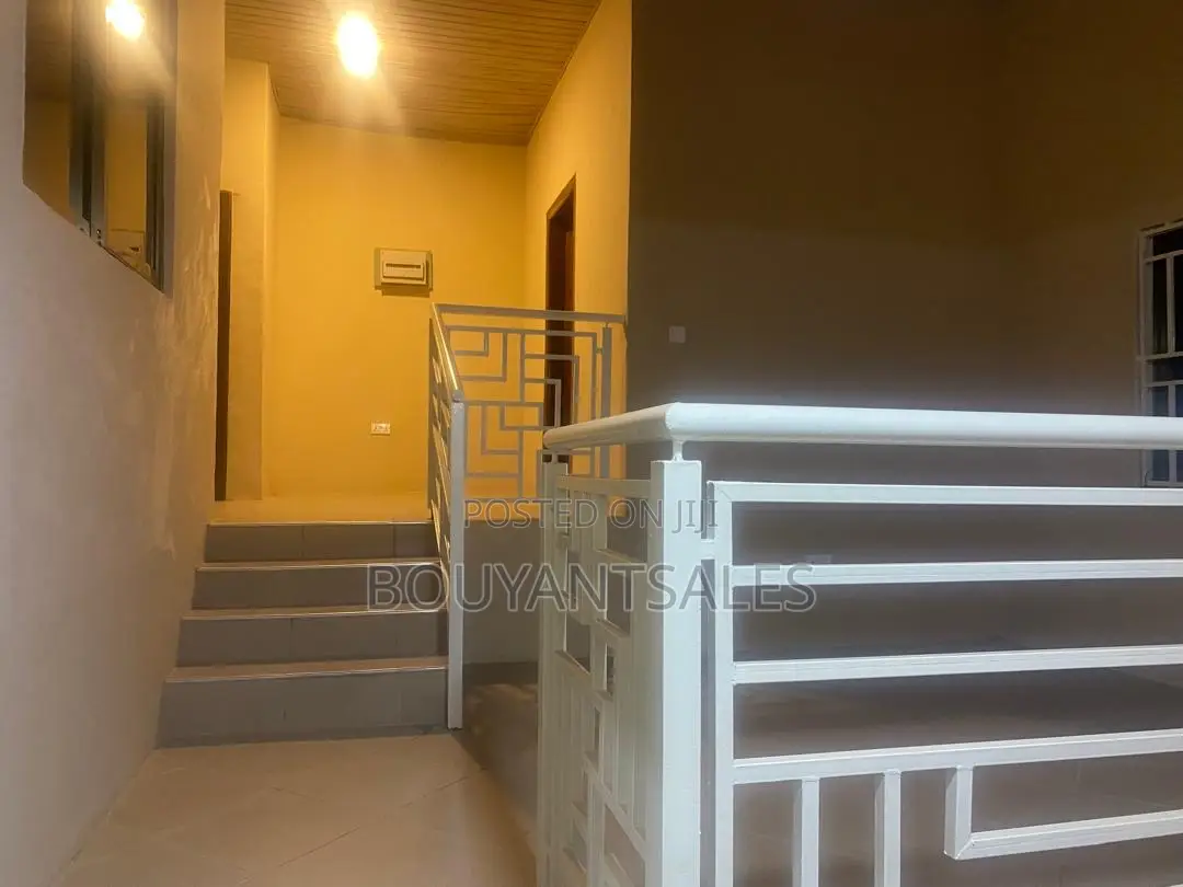 3bdrm House in Ashongman Estate for rent
