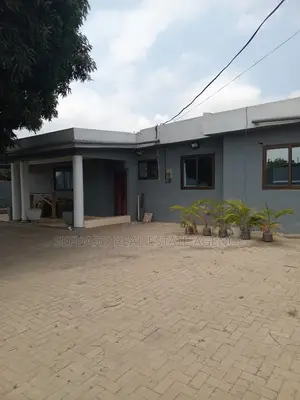 7bdrm House in Sefdard Properties, Achimota for rent