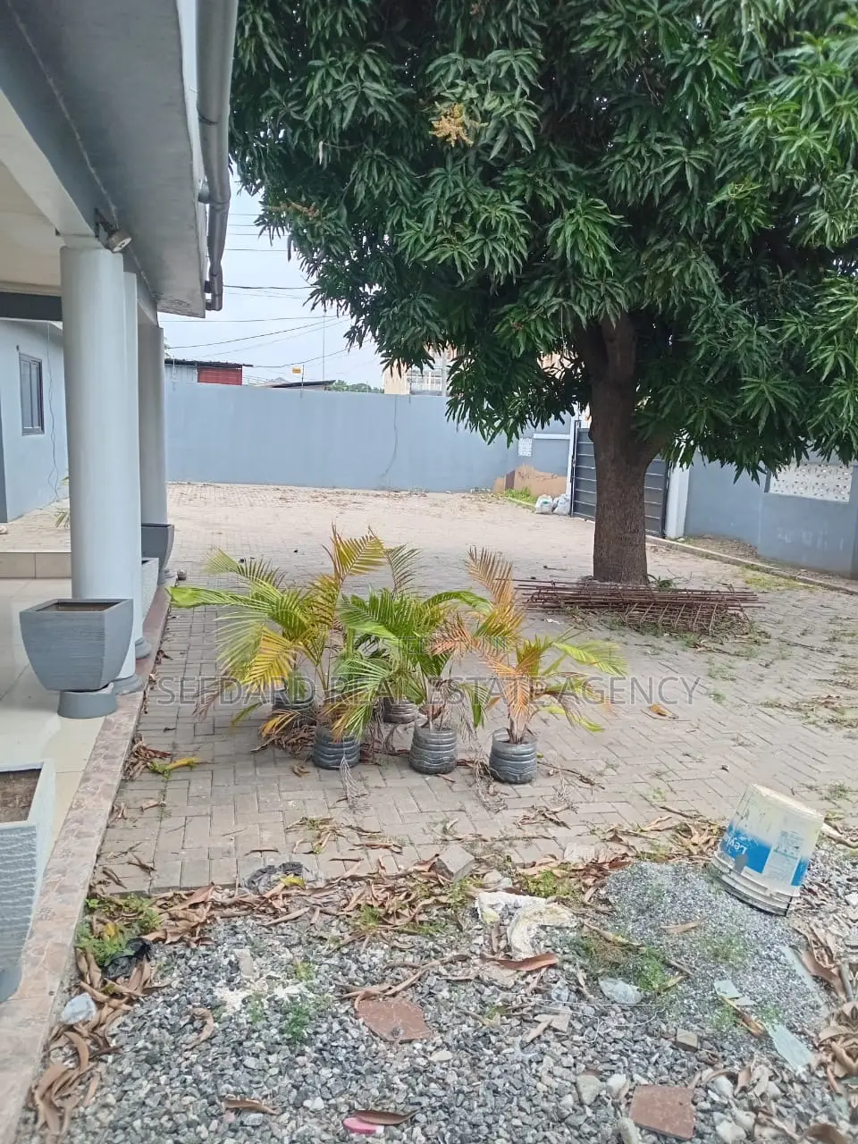 7bdrm House in Sefdard Properties, Achimota for rent