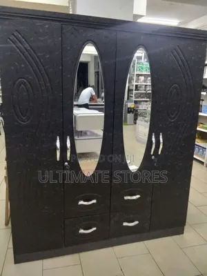 4 Door Foreign Wardrobe With Mirrors