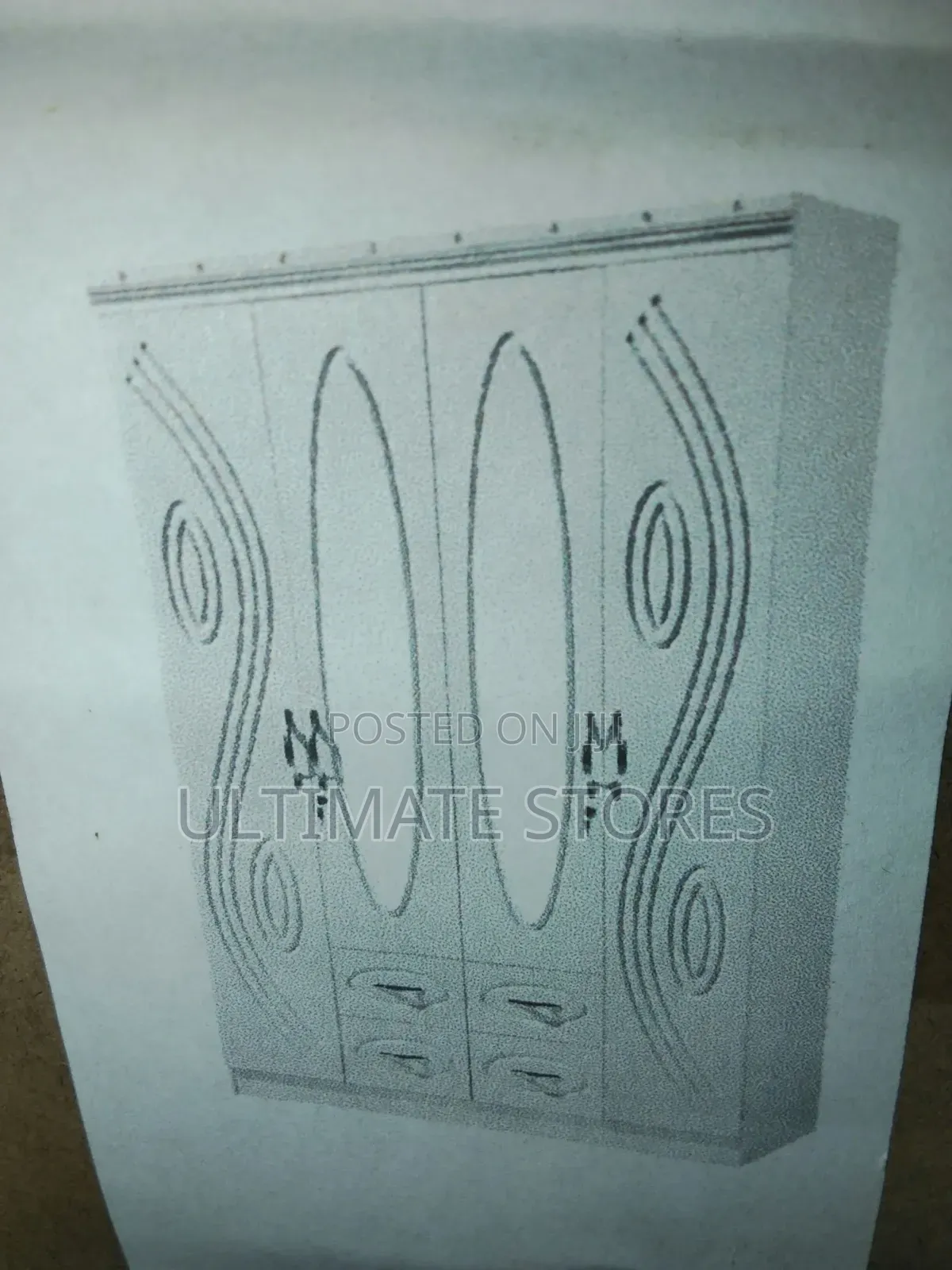 4 Door Foreign Wardrobe With Mirrors