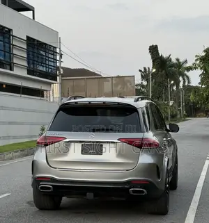 Mercedes-Benz GLE-Class GLE 350 4MATIC 2021 Gold