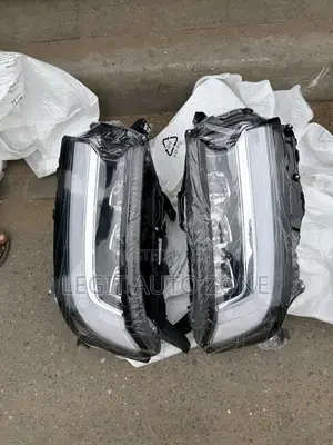 Toyota Land Cruiser 2021,2022,2023, Headlight Available