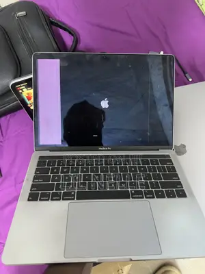 Laptop Apple MacBook Pro 2019 8GB Intel Core i5 SSD 256GB