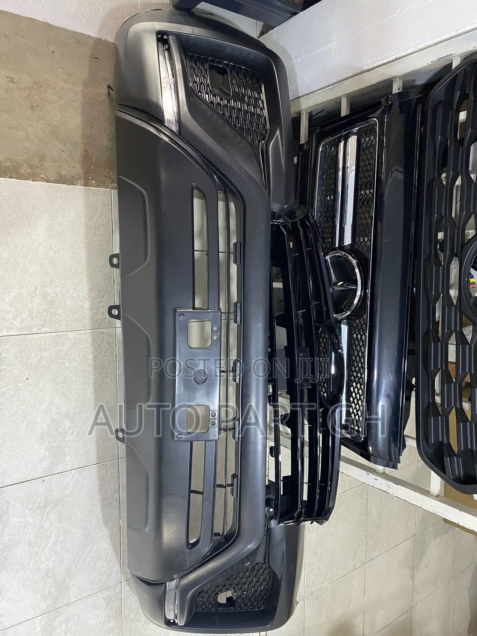 Toyota Fortuner Complete Bumper 2020 2021 2022