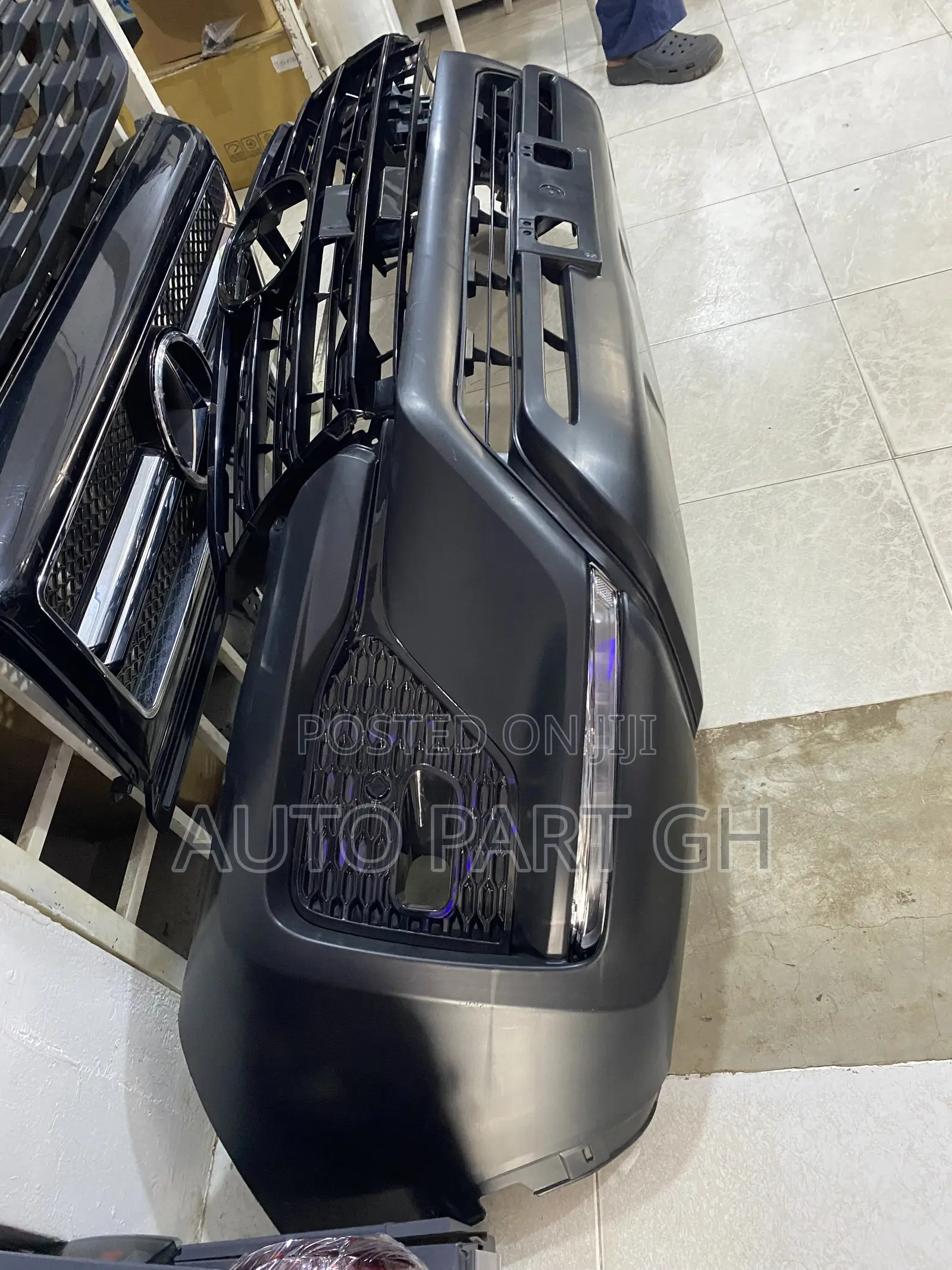 Toyota Fortuner Complete Bumper 2020 2021 2022