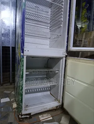 Commercial Display Fridge / Drinks Chiller