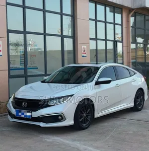 Honda Civic 2019 White