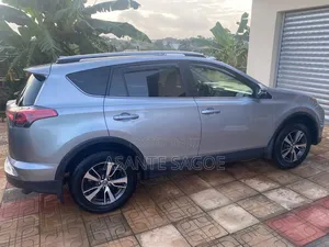 Toyota RAV4 2018 Gray