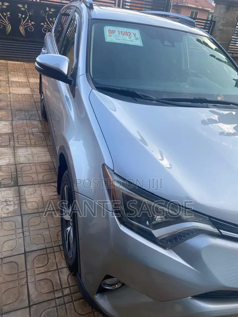 Toyota RAV4 2018 Gray
