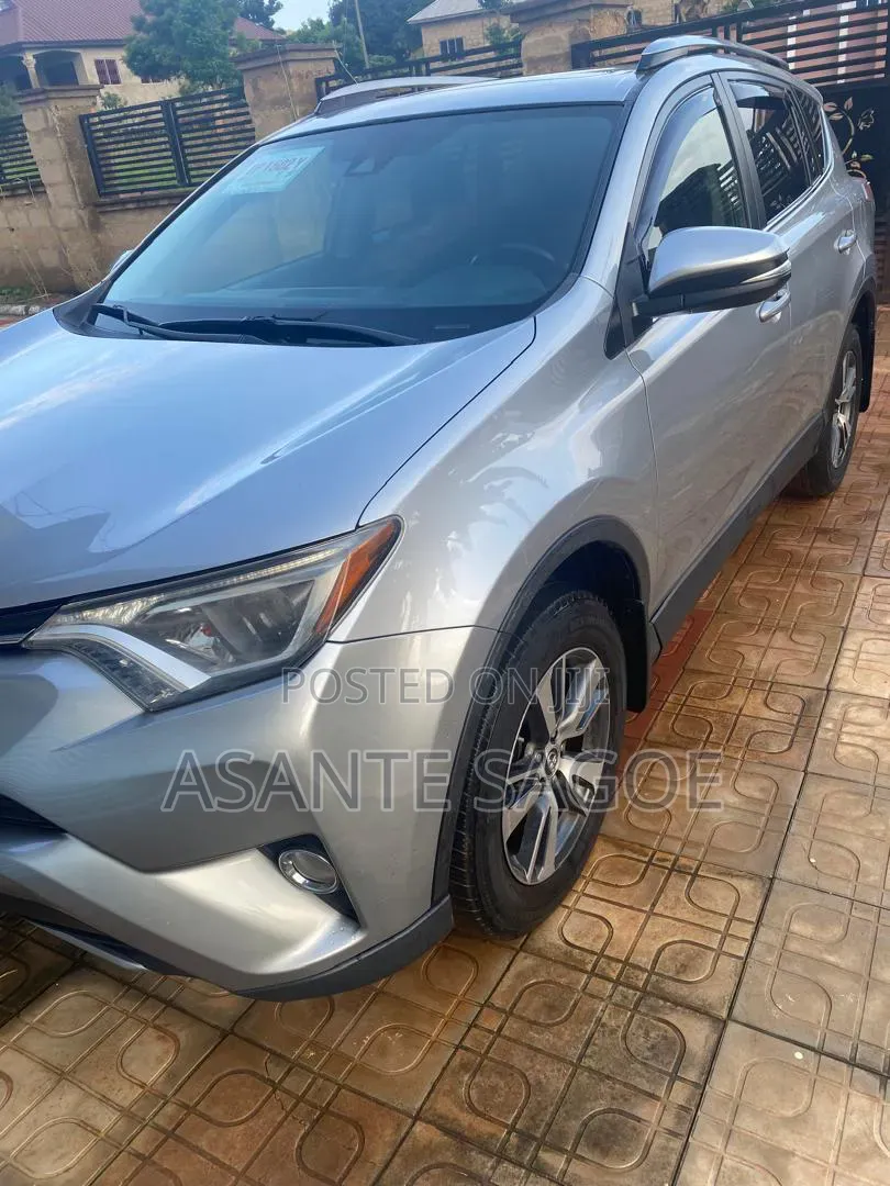 Toyota RAV4 2018 Gray
