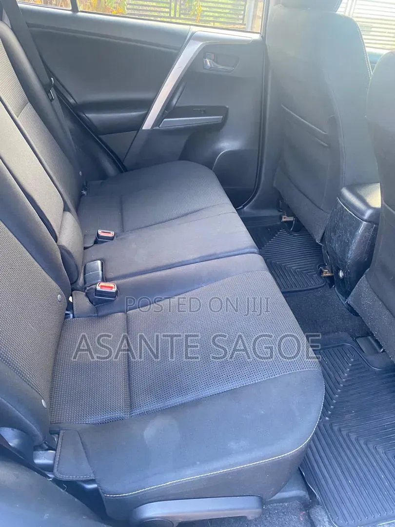 Toyota RAV4 2018 Gray