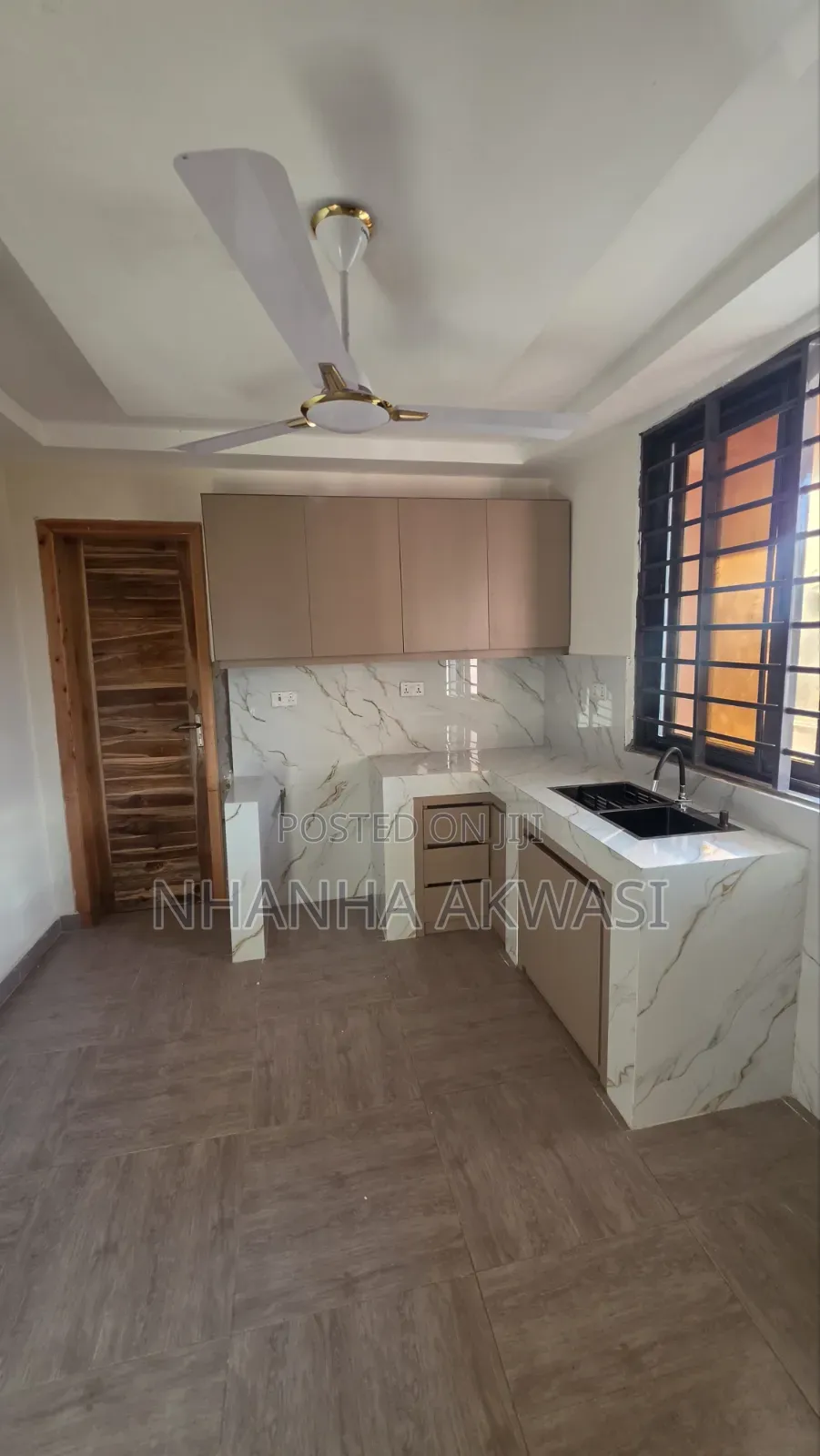 2bdrm Apartment in Lashibi Drc, Sakumono for rent