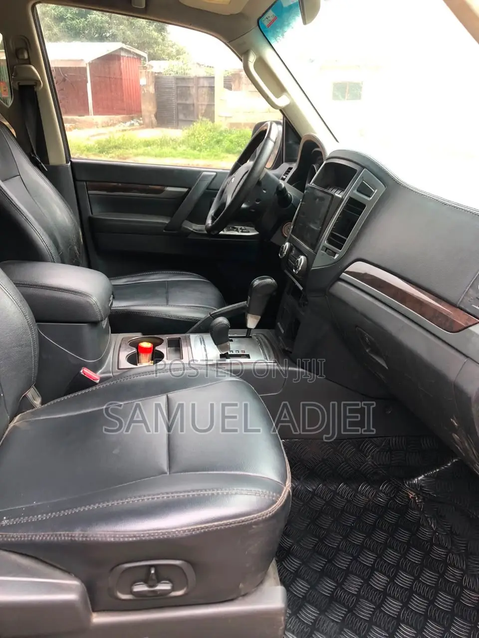 Mitsubishi Pajero 2015 Black