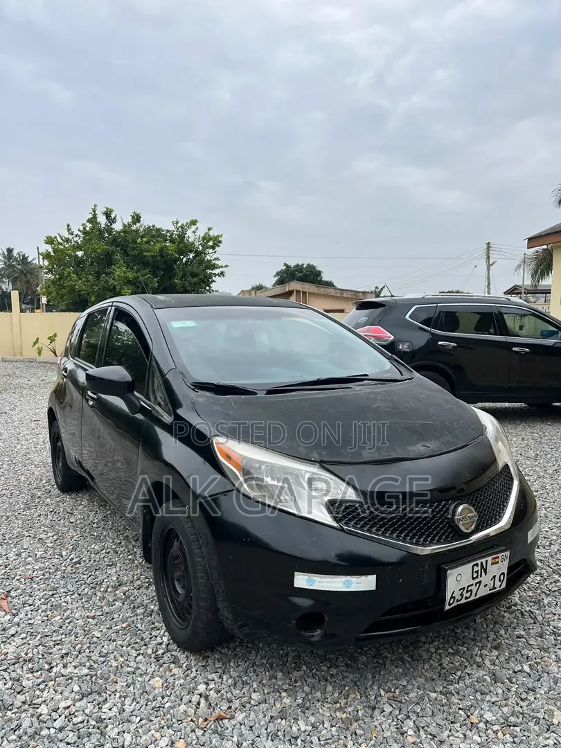 Nissan Versa 1.6 S 2016 Black