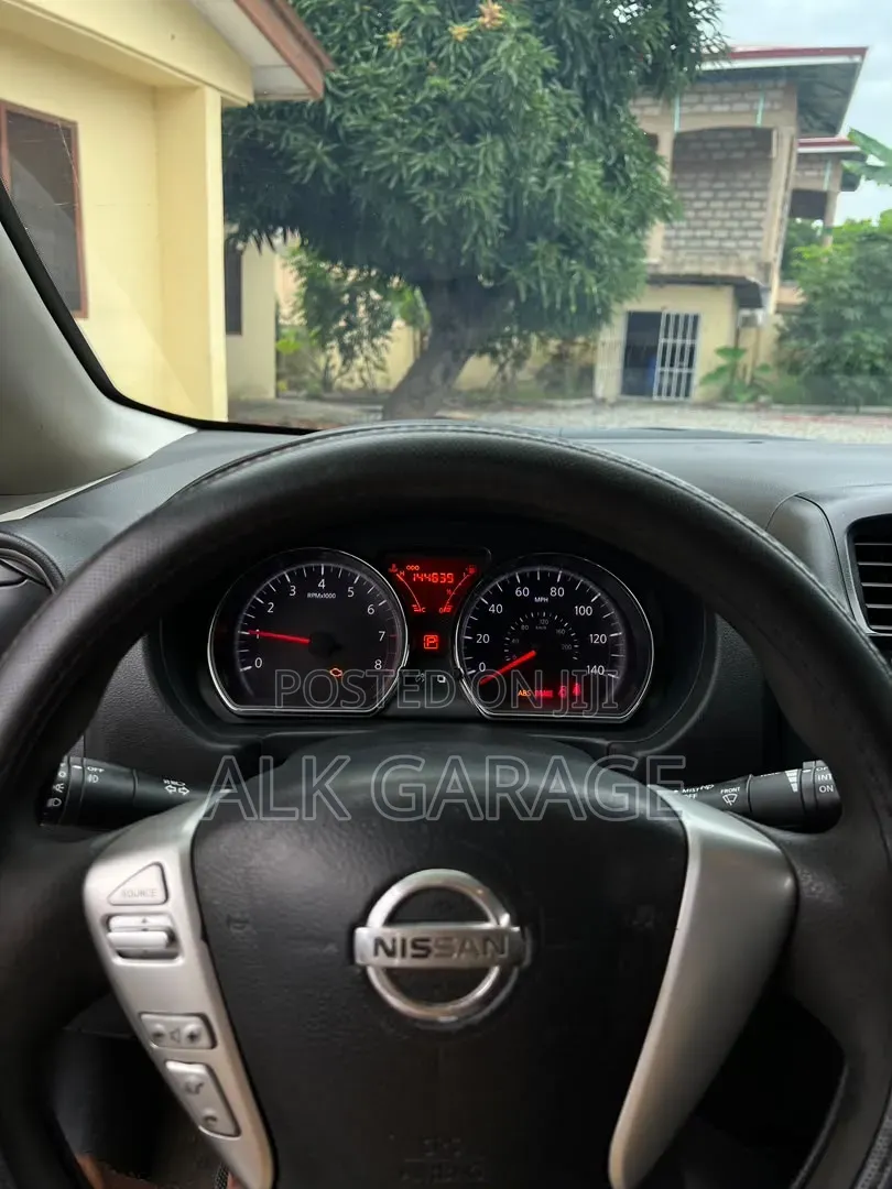 Nissan Versa 1.6 S 2016 Black