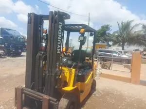 Hyundai 2.5 T Forklift for Sale