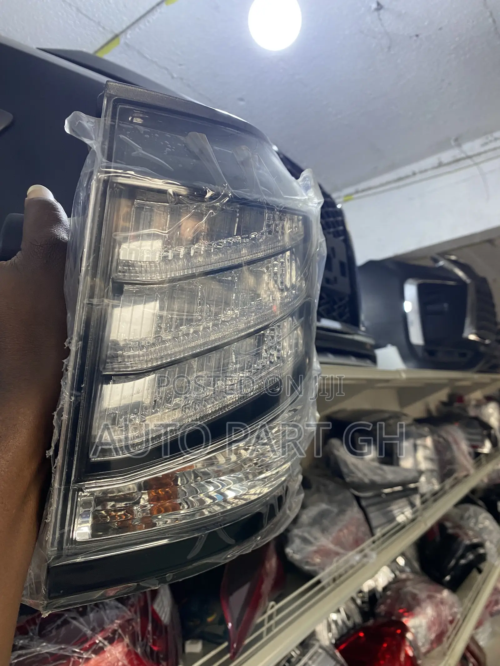 Lx570 Taillight 2013,2014,2015