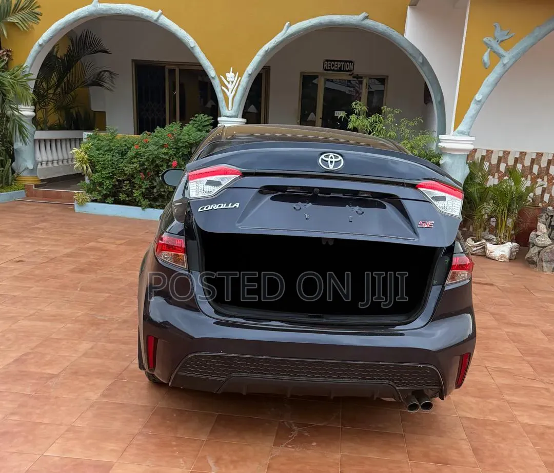 Toyota Corolla 2022 Black