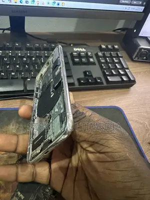 iPhone X Board and Body