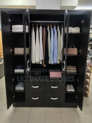 4 Door Foreign Wardrobe With Mirrors