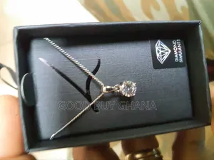 Original Lovisa Pendant Necklace in Box