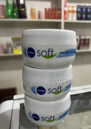 Nivea Soft Moisturizing Cream