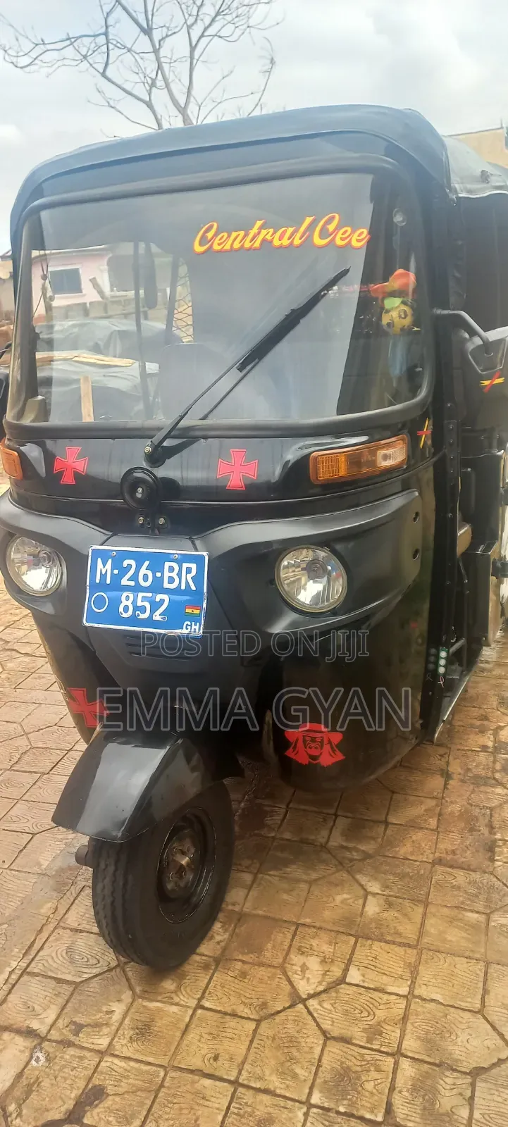 Bajaj RE 2026 Black