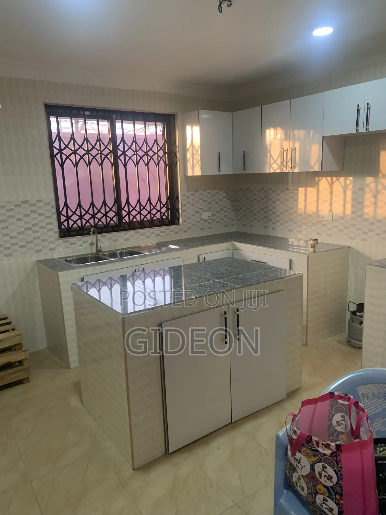 2bdrm Apartment in Delight Estate, Dzorwulu for rent