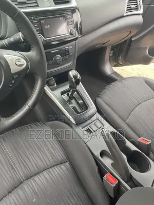 Nissan Sentra SV 2018 Gray
