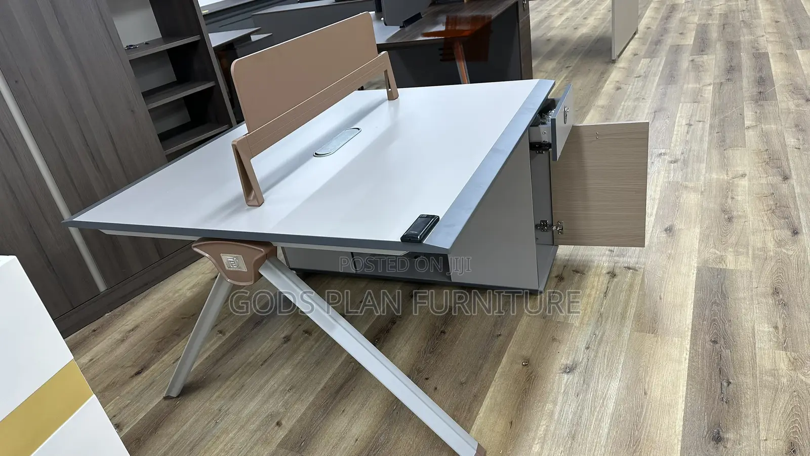 Workstation ( 25A5 - 2)