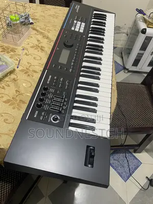 Roland Juno Ds61