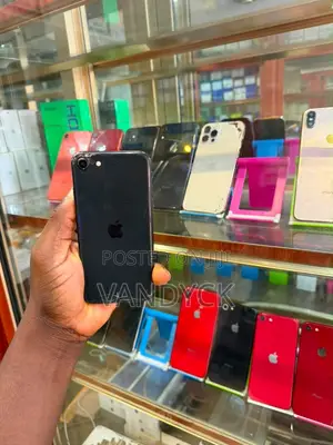 Apple iPhone SE (2022) 64 GB Black