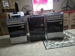4 Burner Gas Stove With Ovens and Grills