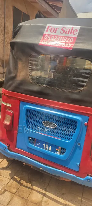 Bajaj RE 2026 Black