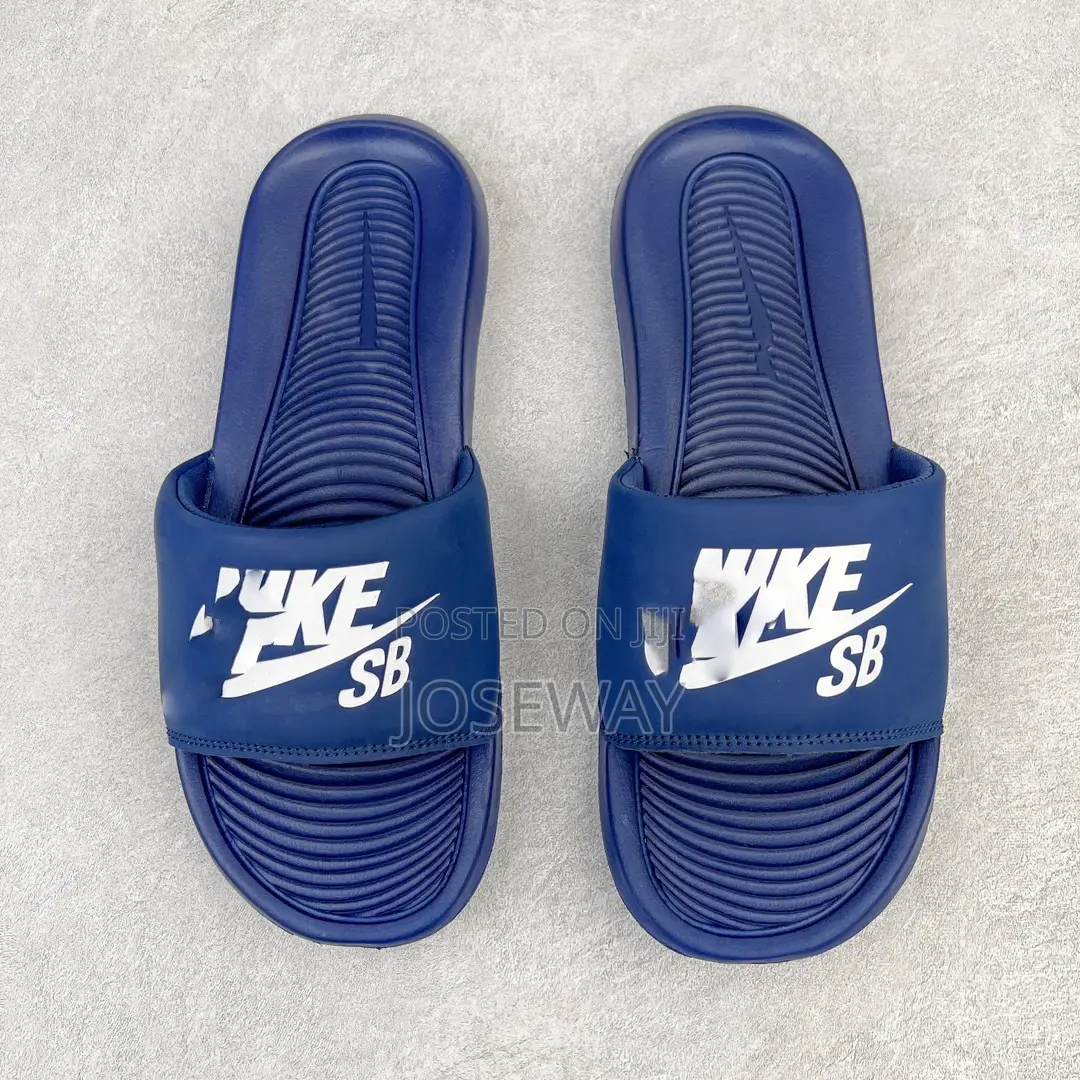 Men’S Slides