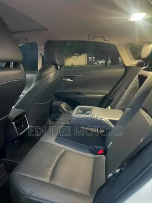 Toyota Venza Limited 2022 White