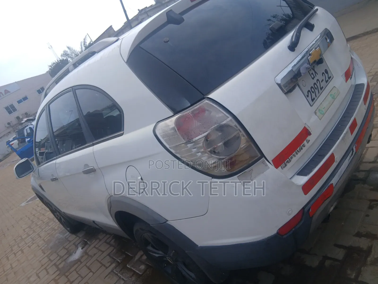 Chevrolet Captiva 2010 White