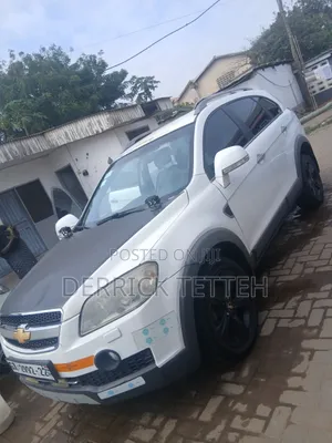 Chevrolet Captiva 2010 White