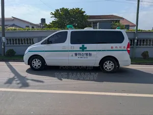 Hyundai Starex 2016 White