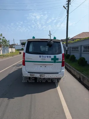 Hyundai Starex 2016 White