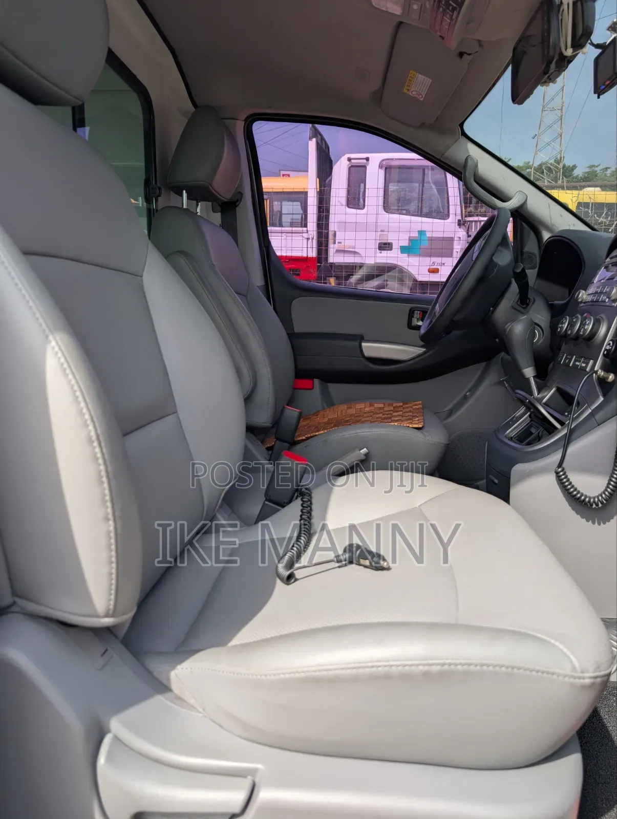 Hyundai Starex 2016 White