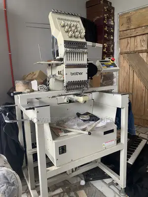 Single-Head Industrial Embroidery Machi