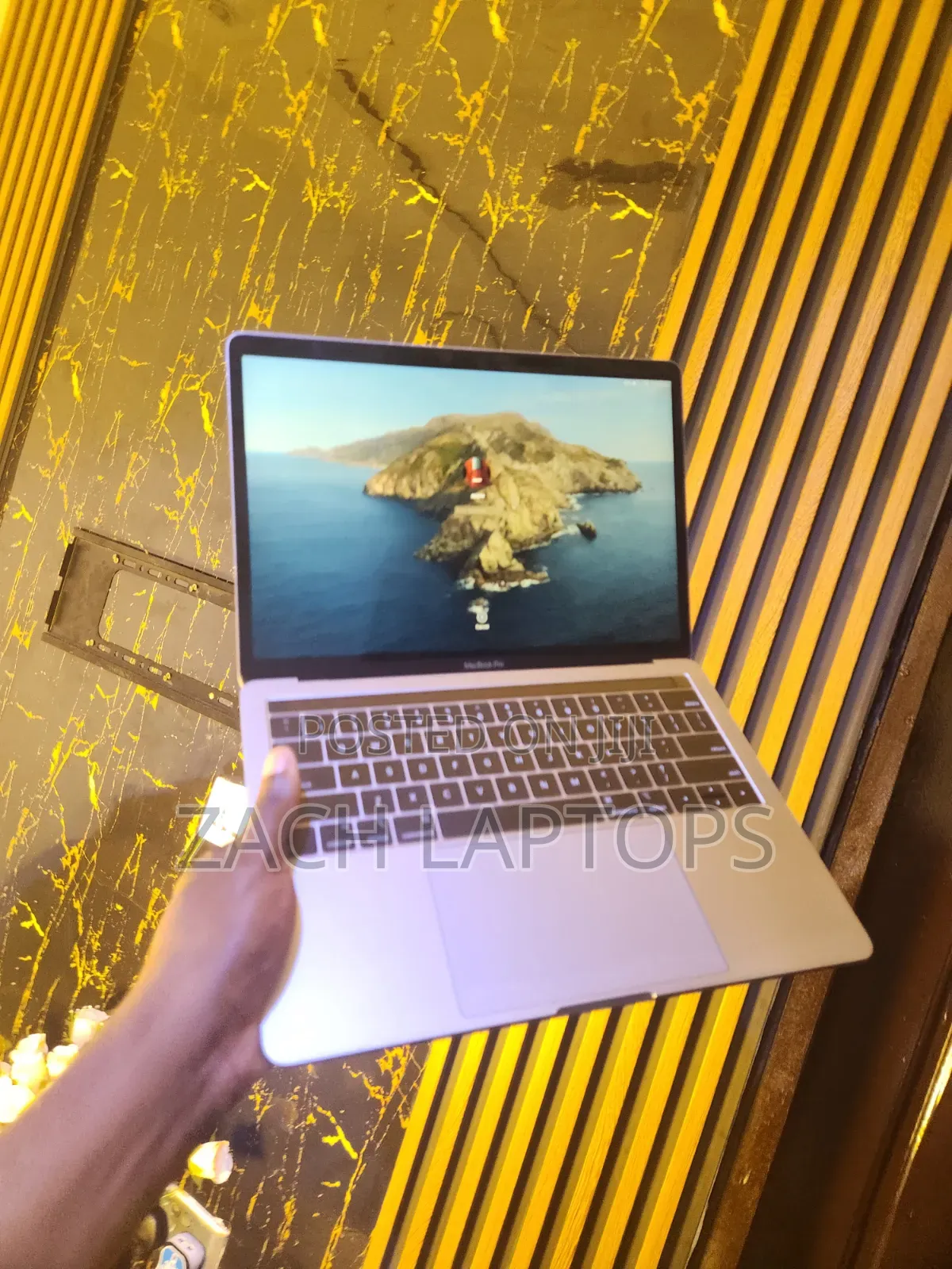 Laptop Apple MacBook Pro 2018 8GB Intel Core i5 SSD 128GB