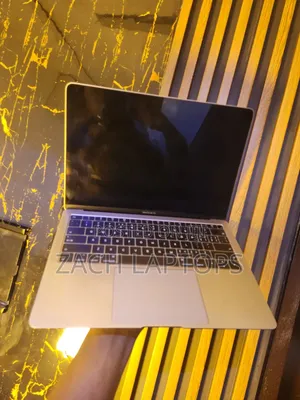 Laptop Apple MacBook Air 2019 8GB Intel Core i5 SSD 512GB