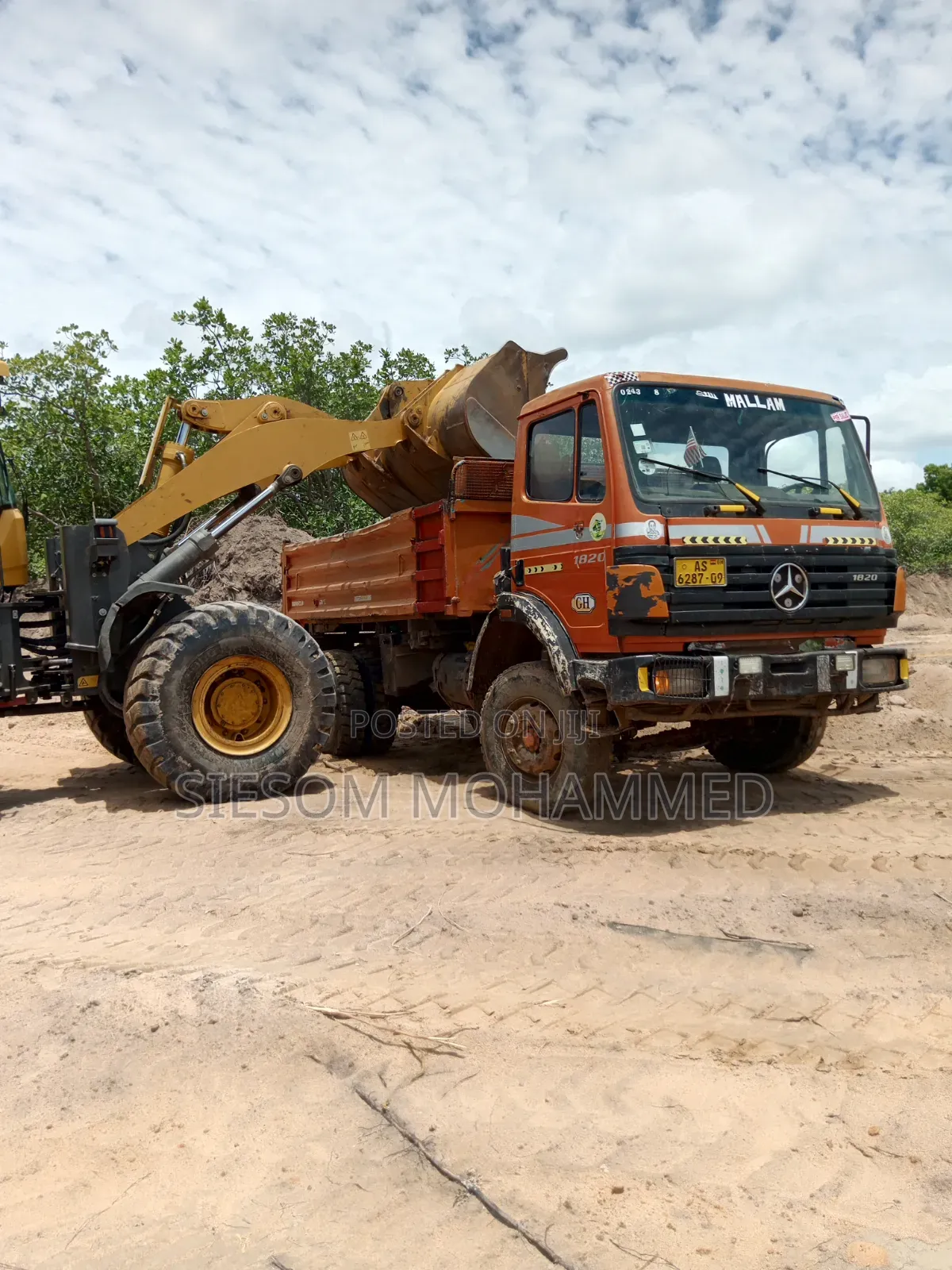 Tiper Truck Mercedes Benz