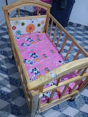 Wooden Baby Cot With Bumper and Beddin