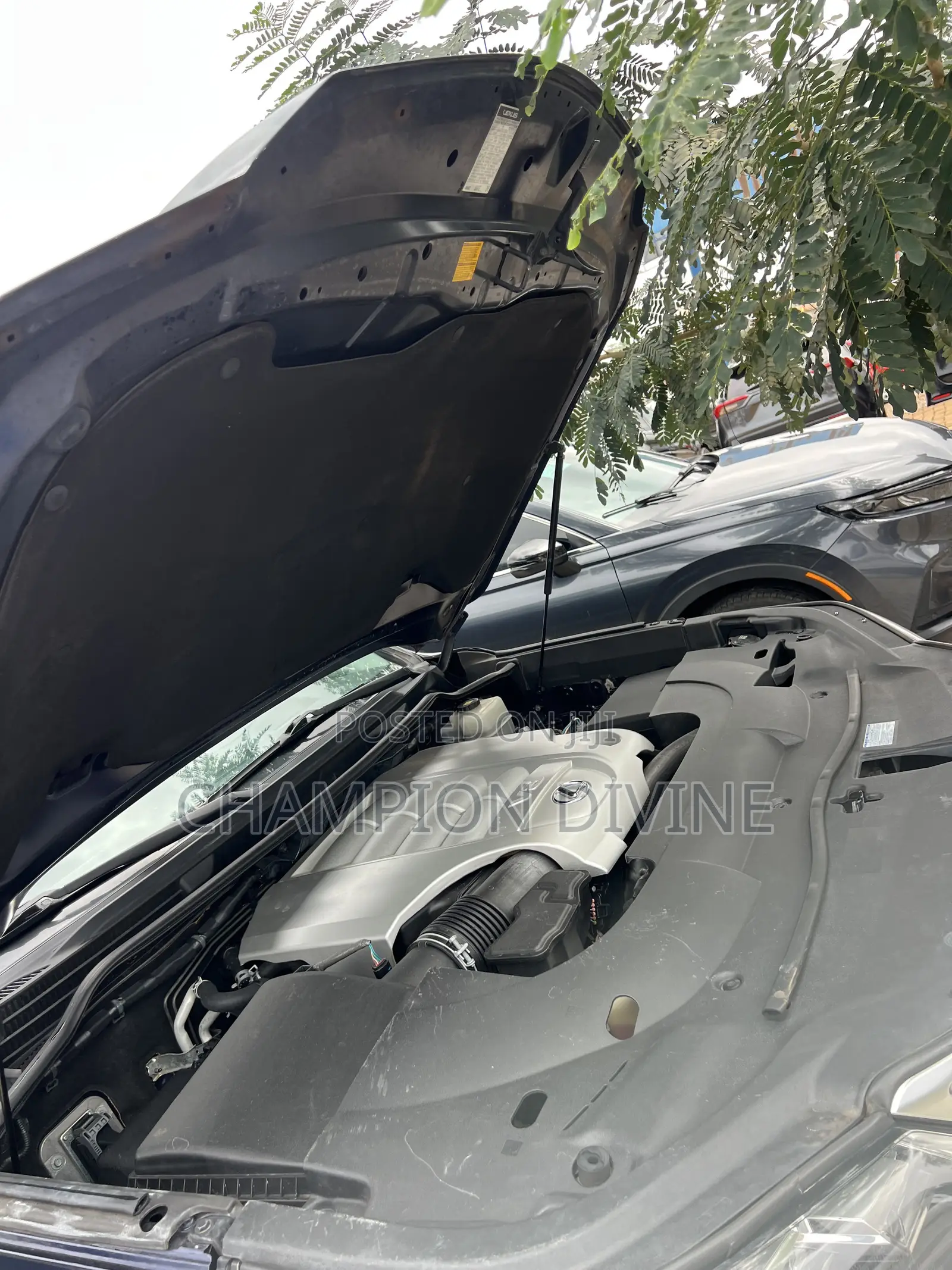 Lexus LX 2018 Blue