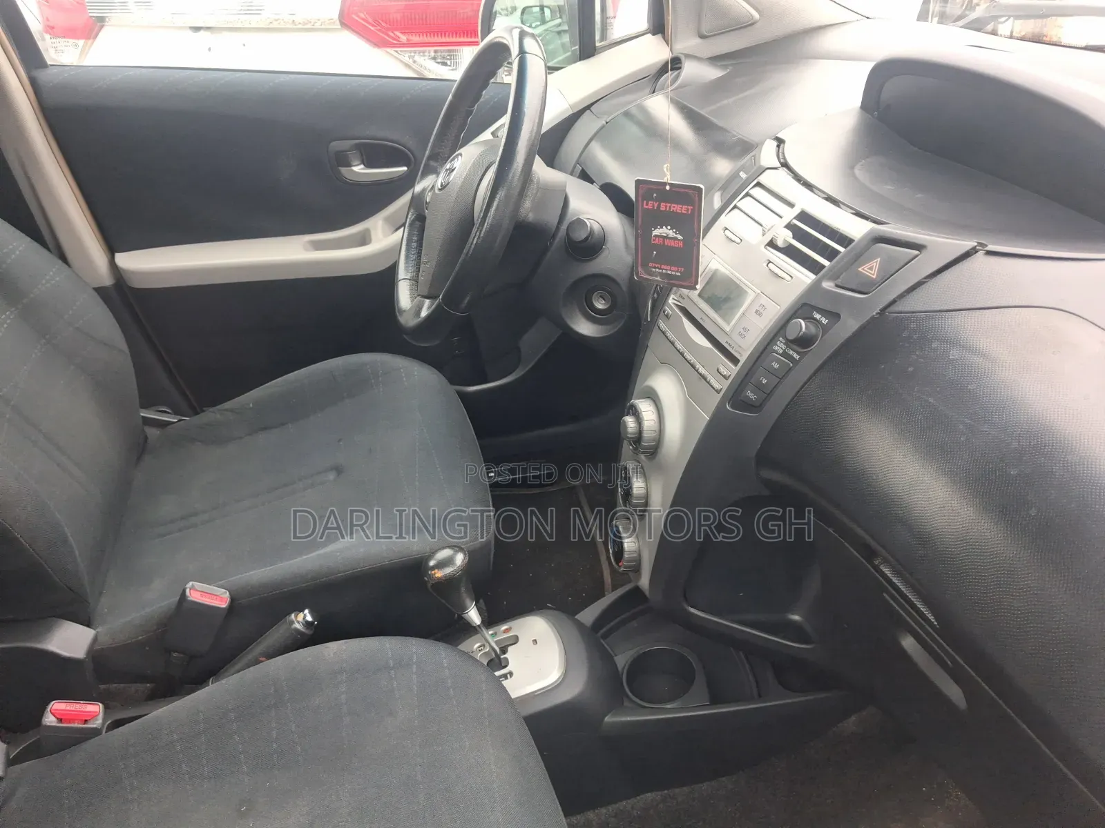 Toyota Yaris 2010 Black