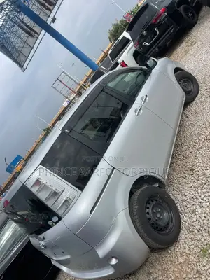 Toyota Sienta 2013 Silver